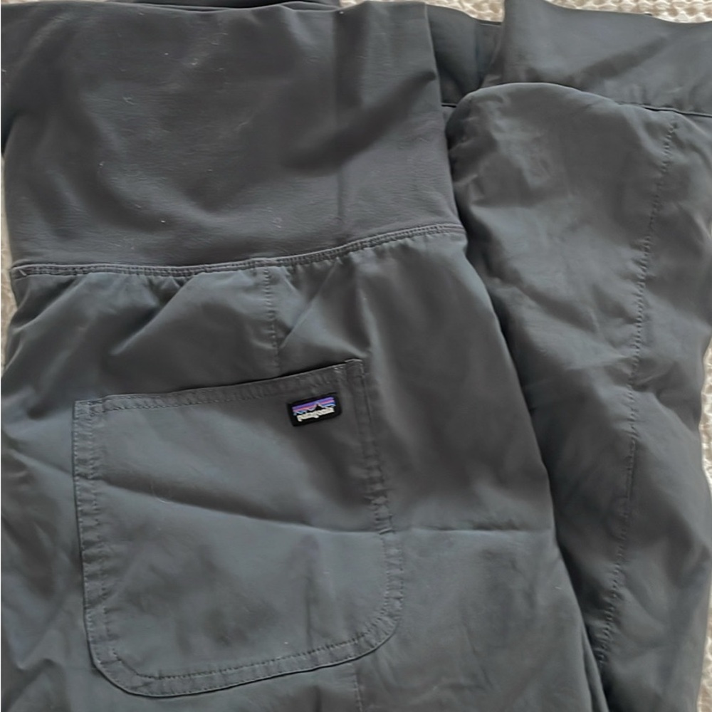 Patagonia women’s pants size medium